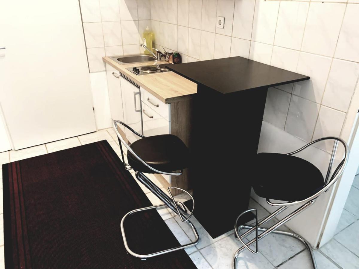 וינה Rainbow Apartment מראה חיצוני תמונה